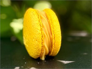 {{photo.Alt || photo.Description || 'Макарон манго - клубника'}}