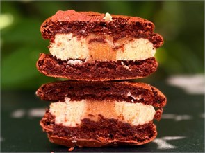 Макарон фундук - карамель 10040