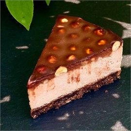 {{photo.Alt || photo.Description || 'Чизкейк фундук'}}