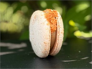 {{photo.Alt || photo.Description || 'Макарон бейлис'}}